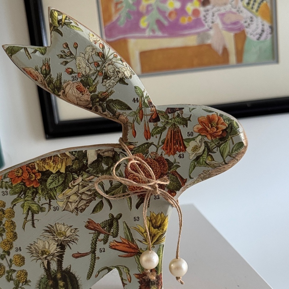 Wooden Decorative Floral Bunny - Picture 5 of 8